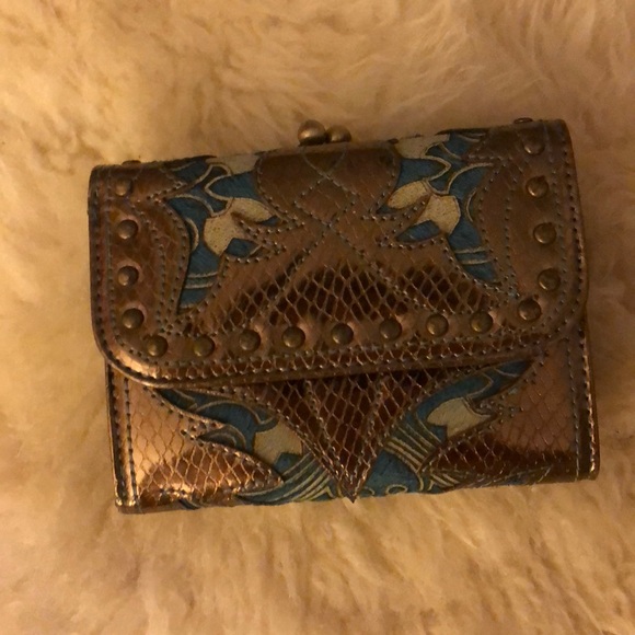 Handbags - Really cute loop wallet